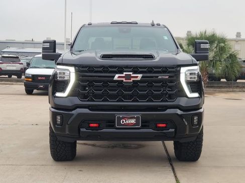 Used 2026 Chevrolet Silverado 2500 ZR2 AWD/4WD image 2