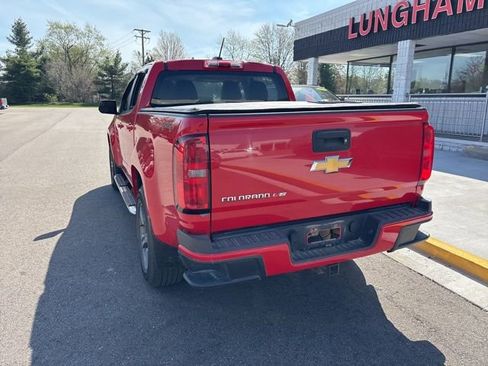Used 2017 Chevrolet Colorado W/T AWD/4WD image 10