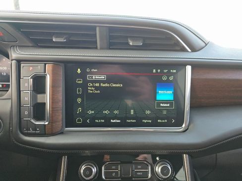 Used 2023 GMC Yukon XL Denali Ultimate image 20