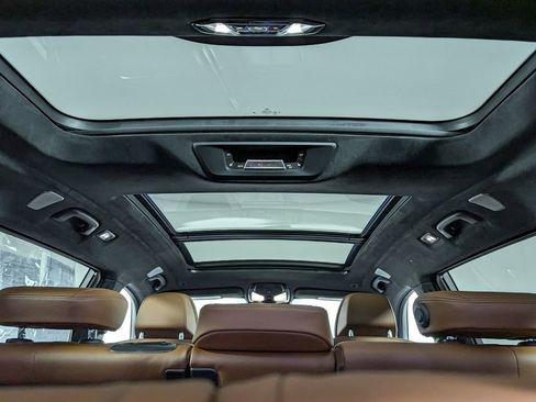 Certified 2024 BMW X7 M60i w/ Executive Package image 13