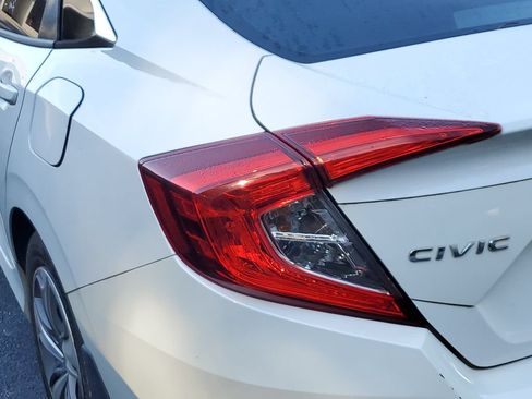 Used 2021 Honda Civic LX image 8