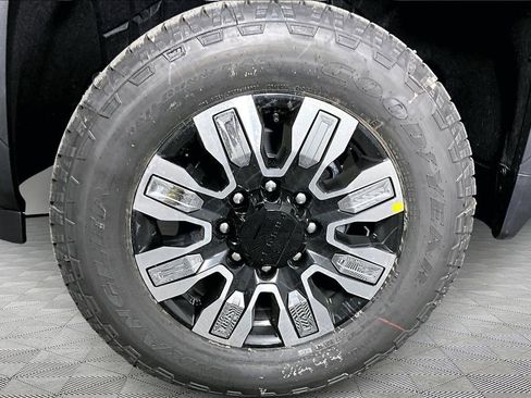 New 2026 GMC Sierra 2500 Denali w/ Denali Reserve Package AWD/4WD image 13