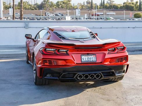 Used 2023 Chevrolet Corvette Z06 RWD image 7