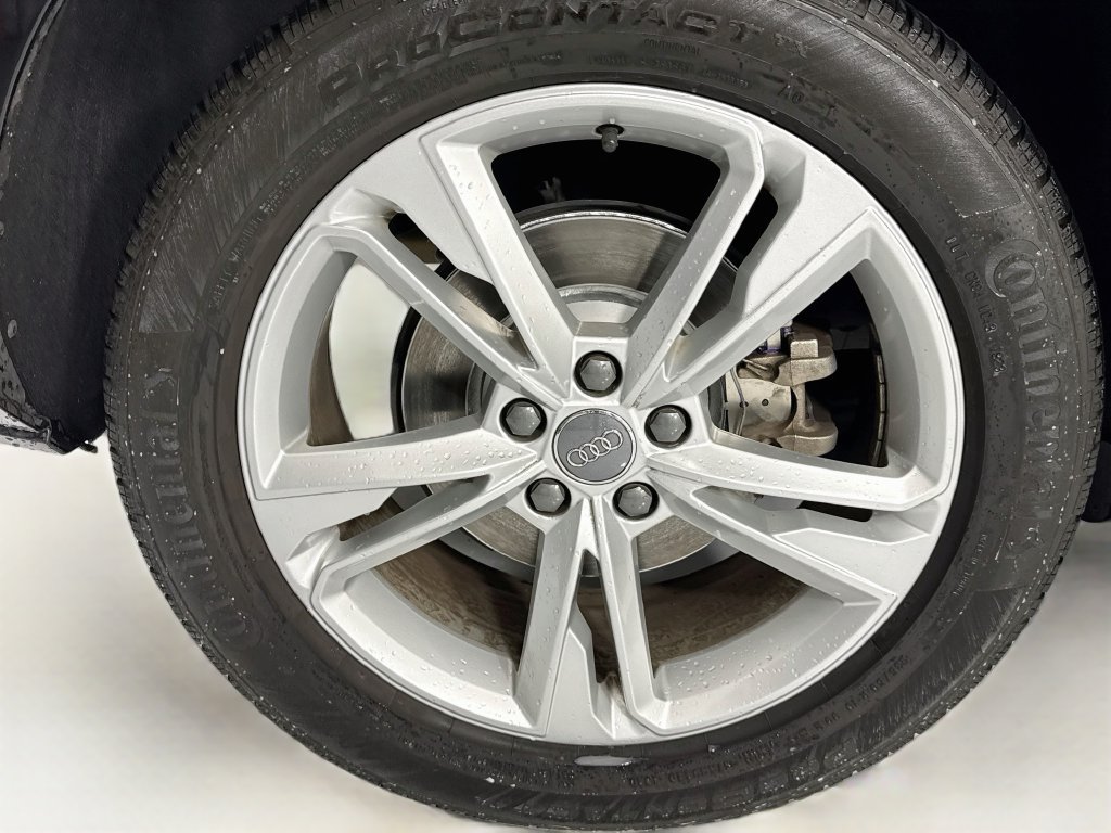 Used 2020 Audi Q3 2.0T Premium w/ Convenience Package AWD/4WD image 33