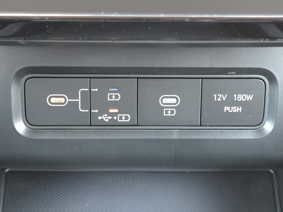New 2026 Hyundai Tucson Limited AWD/4WD image 13