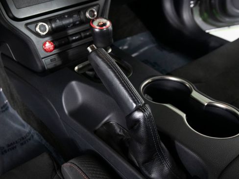 Used 2016 Ford Mustang Shelby GT350R w/ GT350R Equipment Group 920A RWD image 26