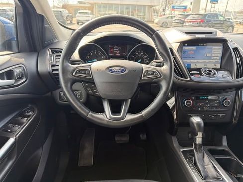 Used 2017 Ford Escape Titanium image 15