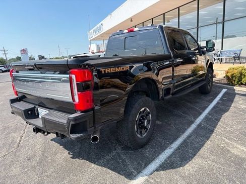 Used 2024 Ford F250 Platinum w/ Tremor Off-Road Package AWD/4WD image 4
