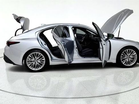 Used 2023 Lexus IS 300 w/ Premium Package RWD image 20