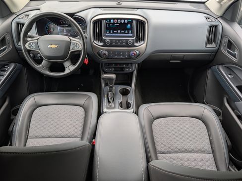 Used 2018 Chevrolet Colorado Z71 AWD/4WD image 10