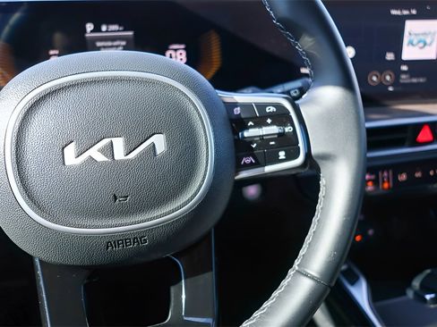 Used 2025 Kia Sorento X-Line EX image 15
