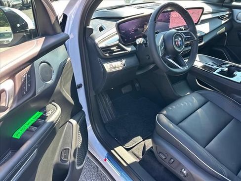 New 2027 Buick Enclave Avenir FWD image 19