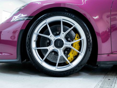 Used 2024 Porsche 911 GT3 image 31