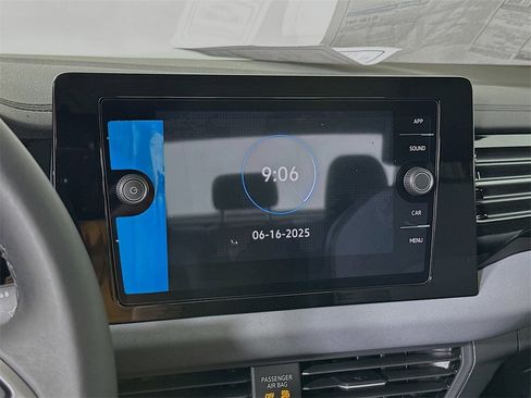 New 2025 Volkswagen Jetta SE image 13