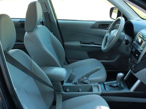 Used 2011 Subaru Forester 2.5X AWD/4WD image 27
