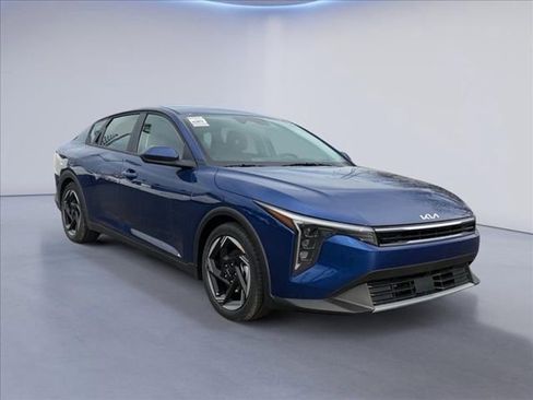 New 2025 Kia K4 EX image 1