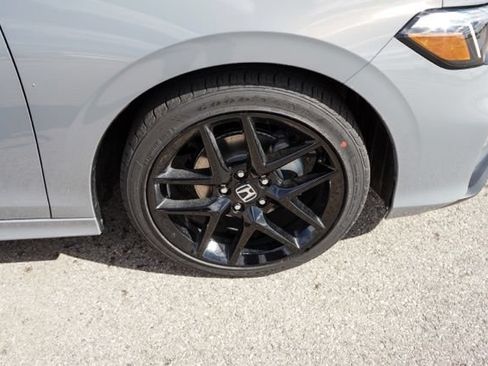 Used 2025 Honda Civic Sport image 9