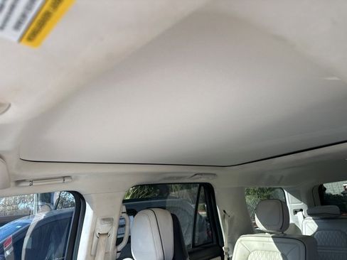 Used 2020 Lincoln Navigator Black Label w/ Cargo Convenience Package image 10