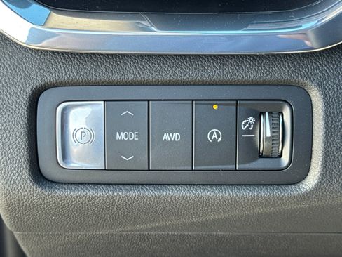 New 2026 GMC Acadia Denali w/ Super Cruise Package image 31