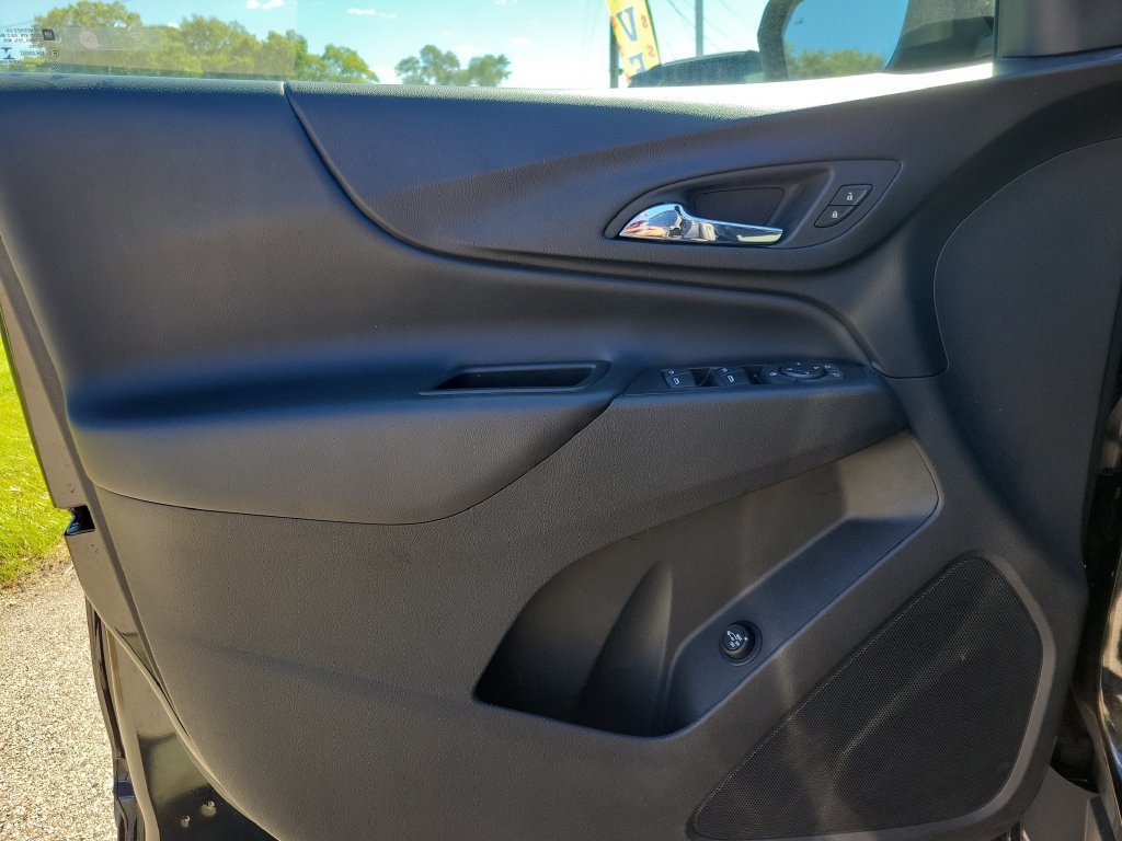 Used 2020 Chevrolet Equinox LT FWD image 16