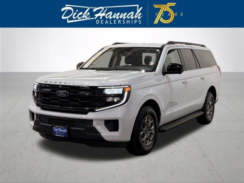 Used 2025 Ford Expedition Max Active AWD/4WD image 1