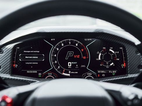 Used 2025 Lamborghini Revuelto image 57