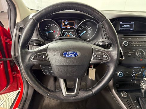 Used 2016 Ford Focus SE w/ Equipment Group 201A image 13