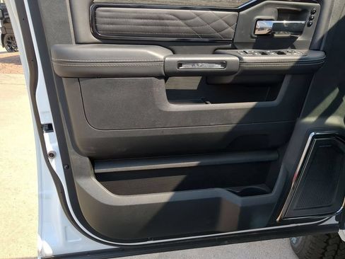 New 2025 RAM 2500 Limited AWD/4WD image 13