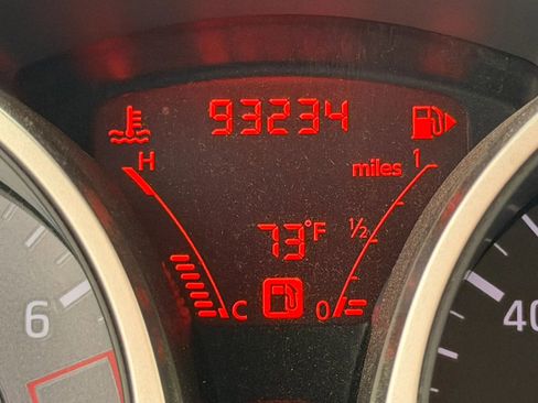 Used 2014 Nissan Juke SL AWD/4WD image 29