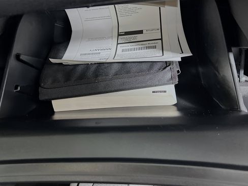 Used 2017 Nissan Rogue S image 34