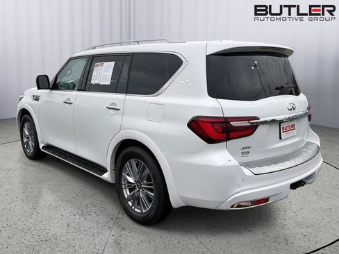 Used 2021 INFINITI QX80 Luxe w/ All-Season Package AWD/4WD image 4