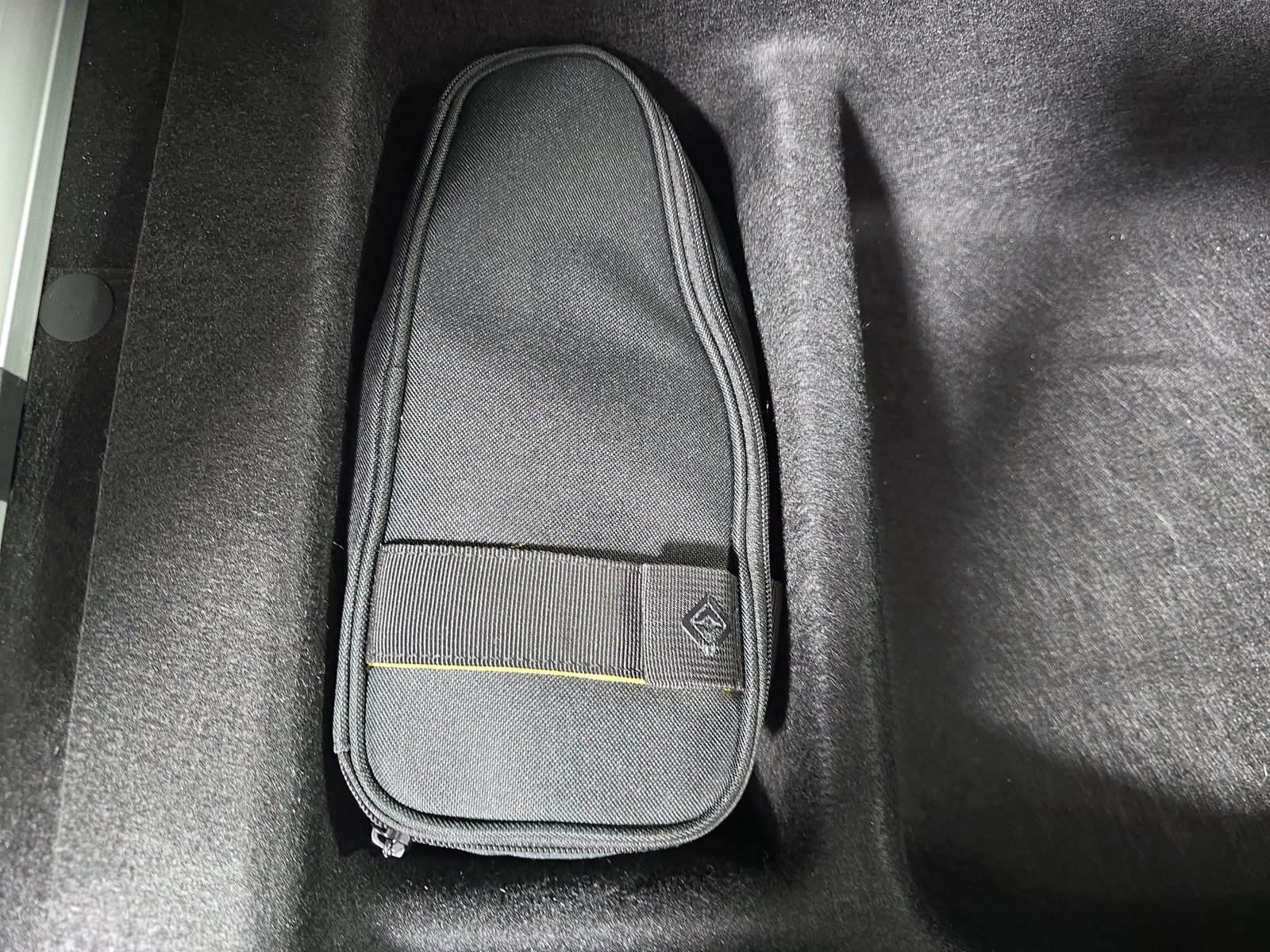 Used 2024 Rivian R1S Adventure Quad AWD/4WD image 34