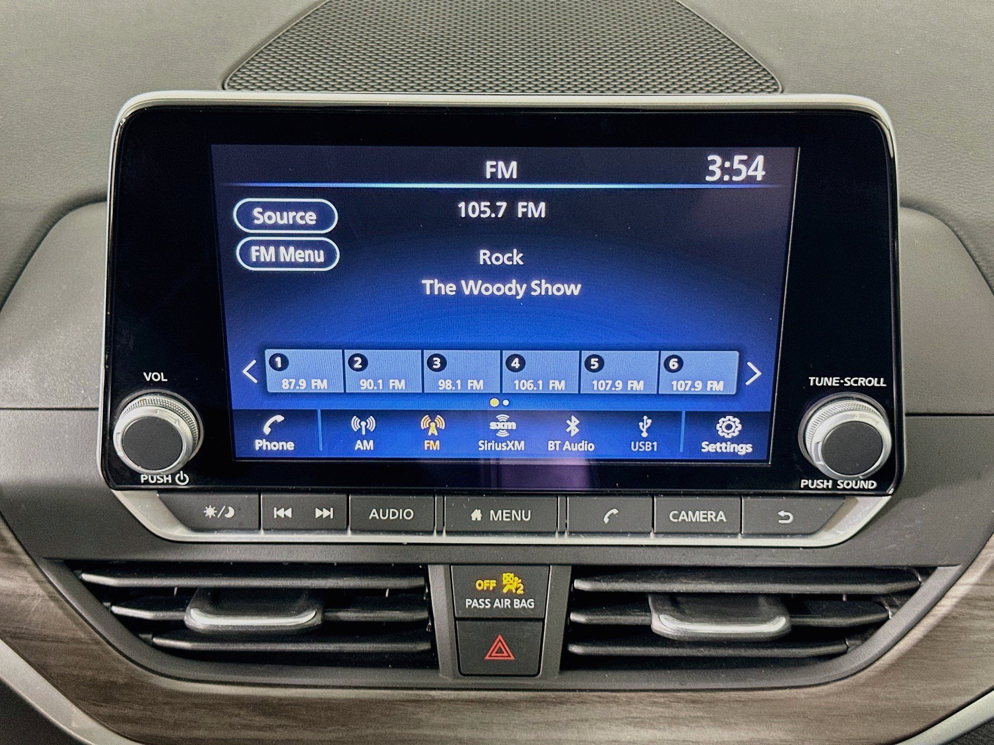 Used 2023 Nissan Altima 2.5 SV AWD/4WD image 21