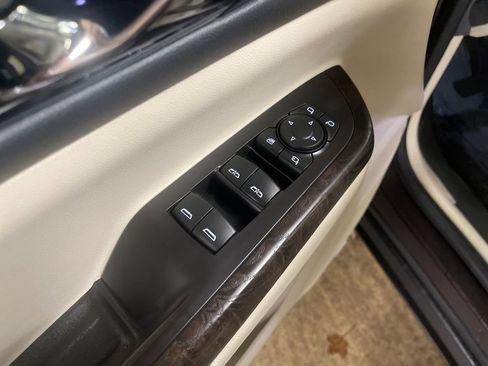 Used 2020 GMC Acadia Denali w/ Trailering Package image 12