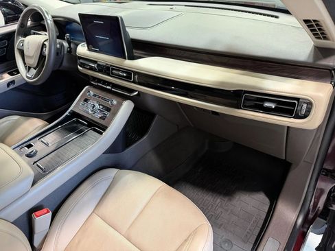 Used 2022 Lincoln Aviator Reserve w/ Equipment Group 201A image 28
