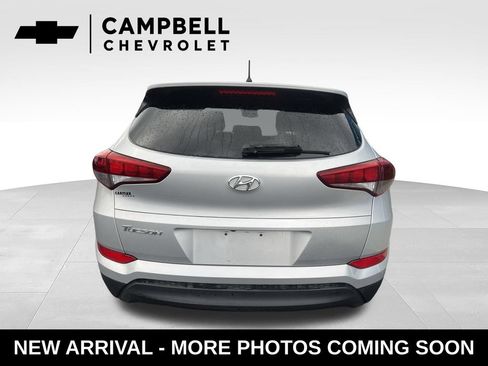Used 2018 Hyundai Tucson SE w/ Cargo Package FWD image 4