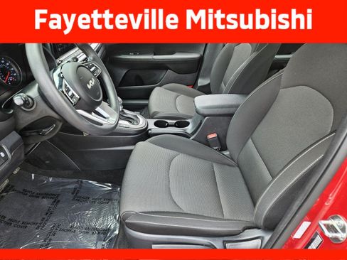 Used 2024 Kia Forte LXS FWD image 7