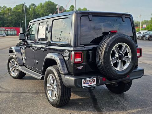 Used 2021 Jeep Wrangler Unlimited Sahara w/ Cold Weather Group AWD/4WD image 3