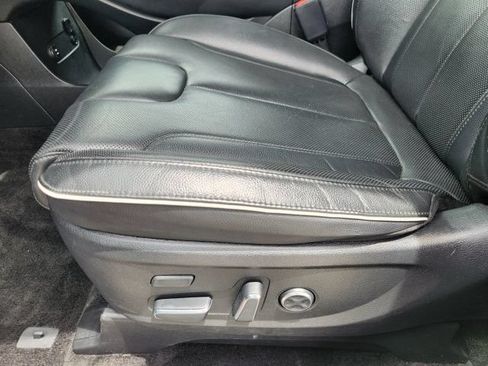 Used 2024 Hyundai Palisade Limited FWD image 22