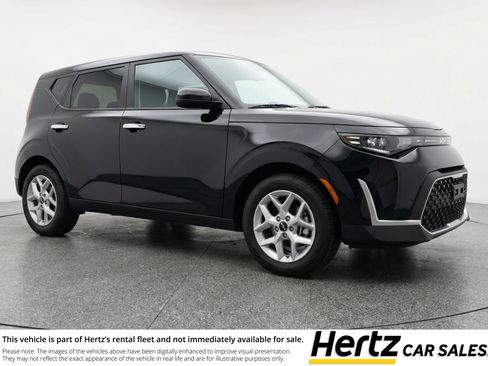 Used 2025 Kia Soul LX w/ LX Technology Package image 1