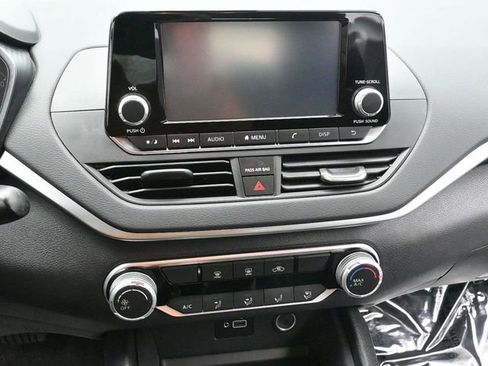 Used 2021 Nissan Altima 2.5 S image 17