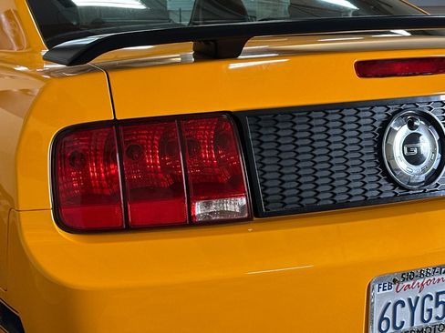 Used 2007 Ford Mustang GT Premium RWD image 42