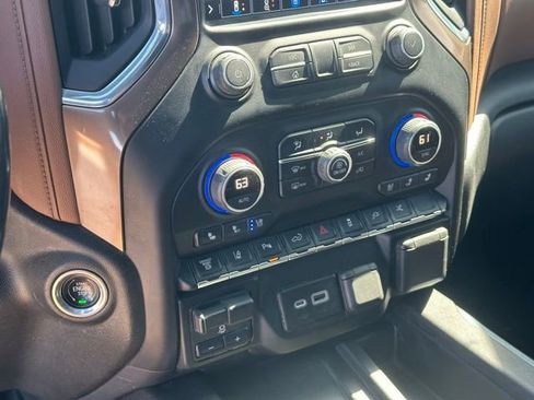 Used 2022 Chevrolet Silverado 3500 High Country AWD/4WD image 10