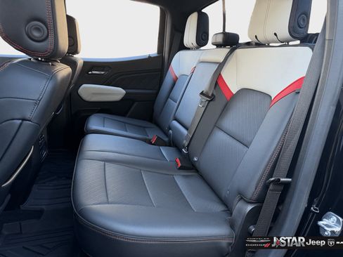 Used 2024 GMC Canyon AT4X AWD/4WD image 25