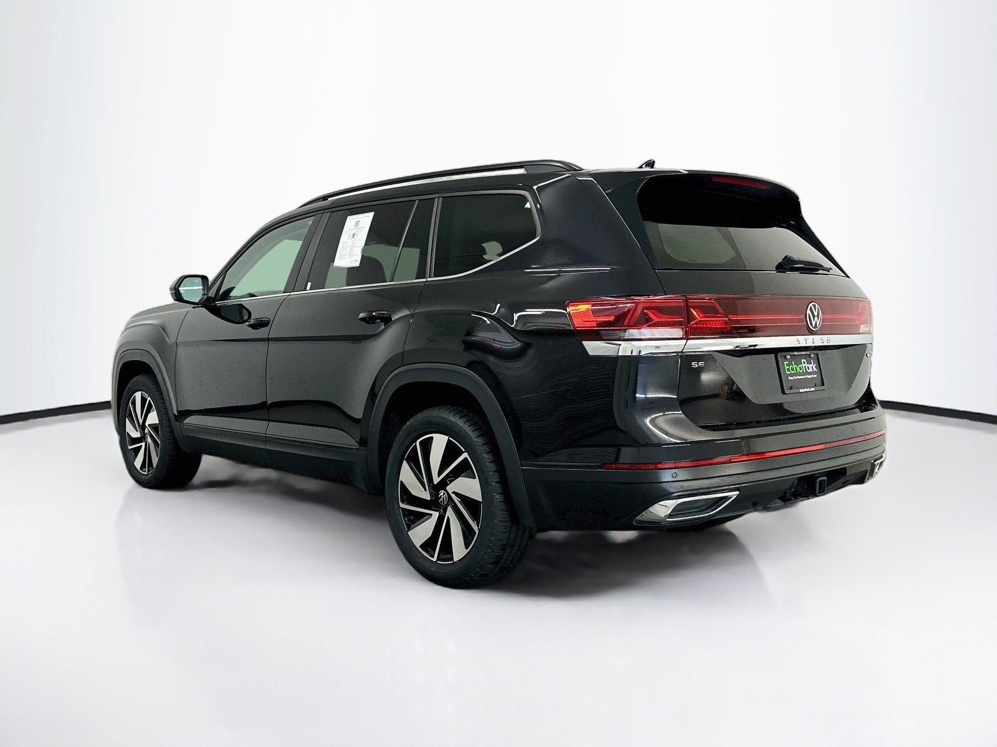 Used 2026 Volkswagen Atlas SE AWD/4WD image 5