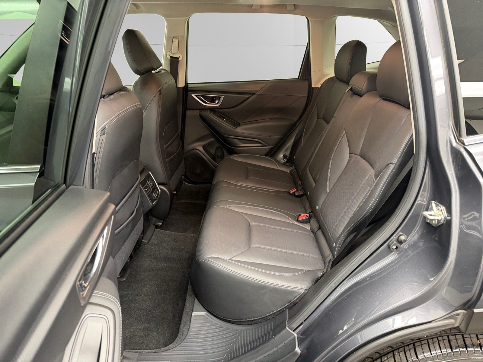 Used 2020 Subaru Forester Limited AWD/4WD image 13