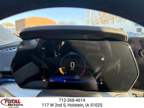 New 2026 Chevrolet Trax LT w/ Sunroof Package FWD image 21