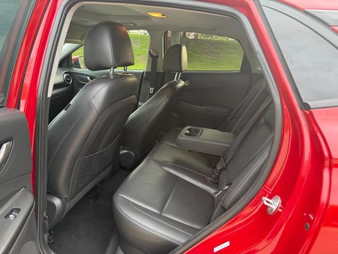 Used 2021 Hyundai Kona Limited AWD/4WD image 8
