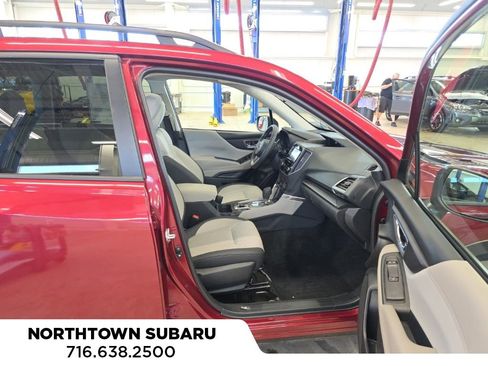 Certified 2024 Subaru Forester Premium AWD/4WD image 6