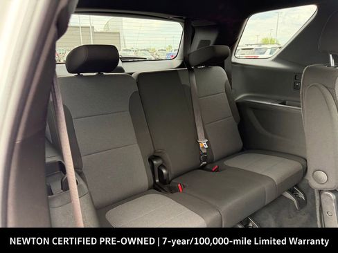 Used 2023 Chevrolet Traverse LT FWD image 20